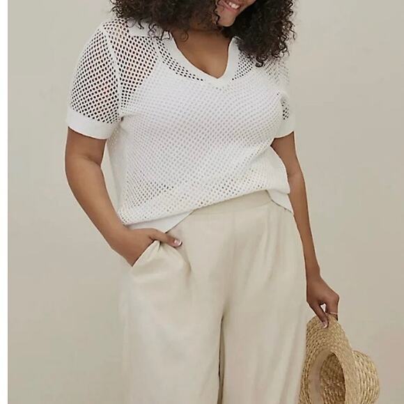 Torrid white crochet mesh fishnet style polo shirt - Picture 1 of 8